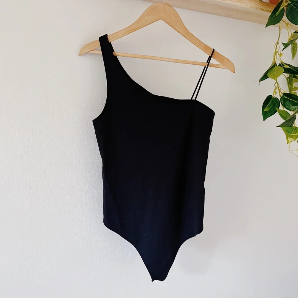 Abercrombie Asymmetrical Bodysuit - Picture 1 of 4